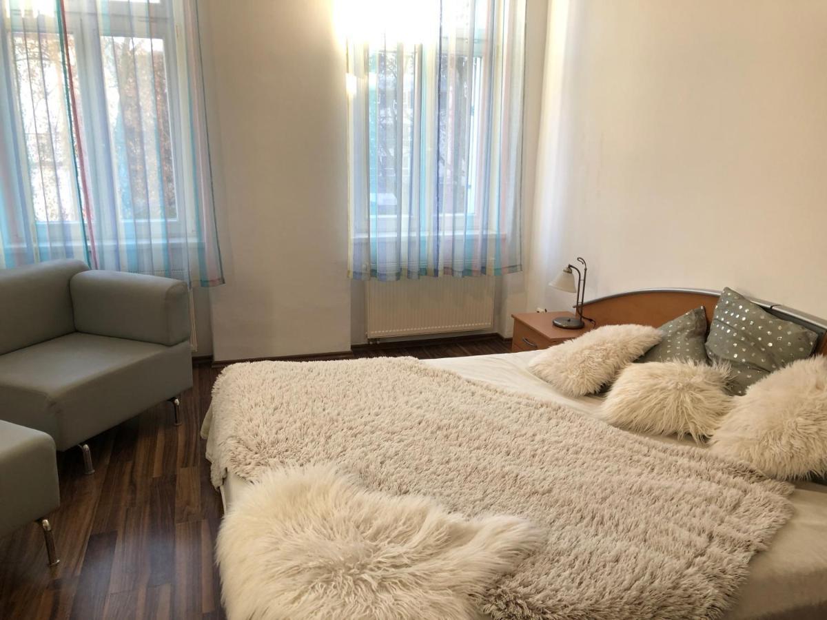 Apartmány Galeta Karlovy Vary Esterno foto