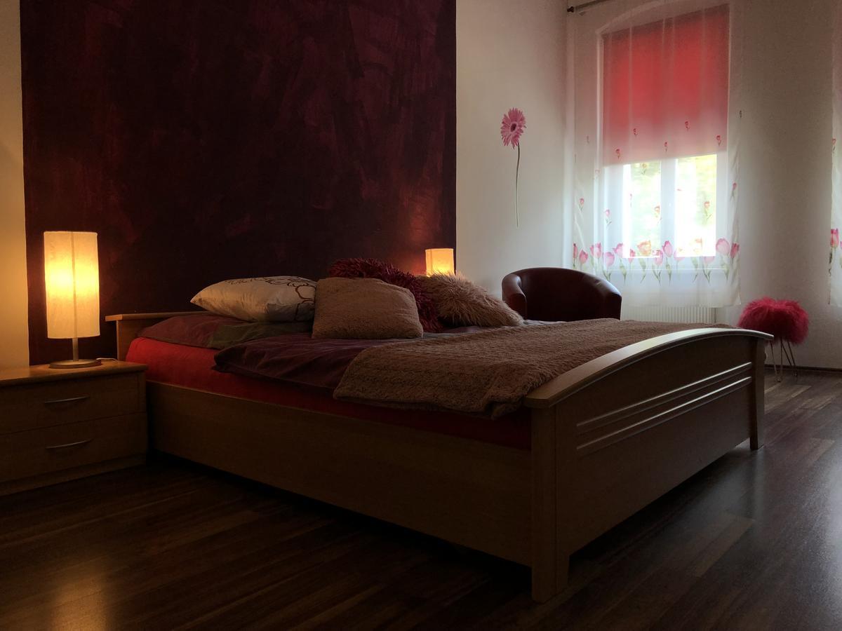 Apartmány Galeta Karlovy Vary Esterno foto
